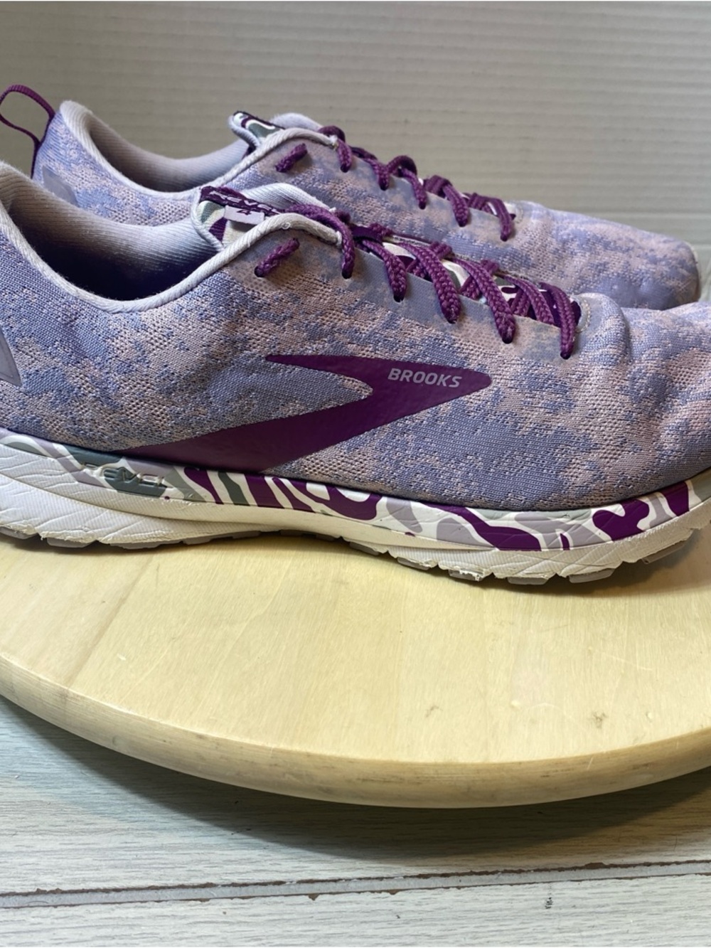 Brooks Women's Purple Lilac Athletic Running Shoes new listing…price is firm.